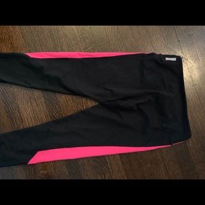 Black and pink Zella leggings